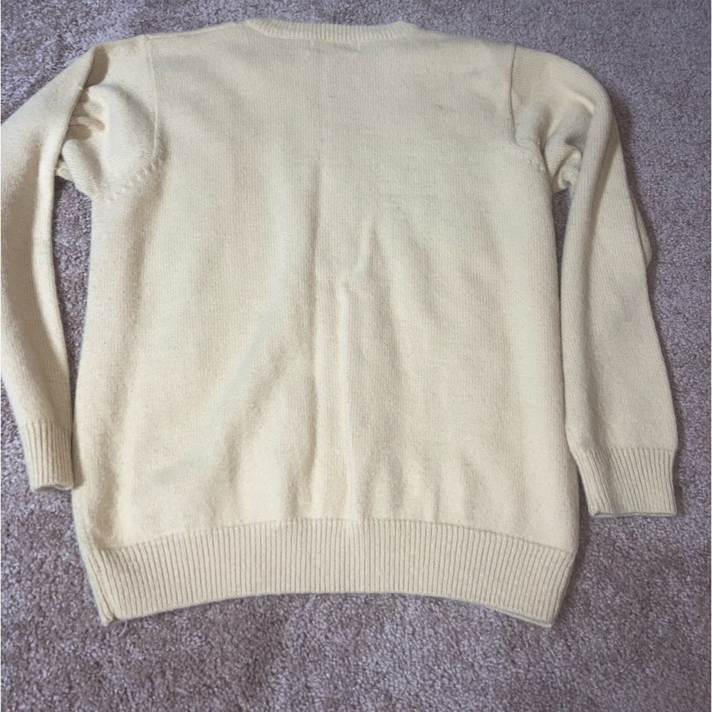 Vintage Floral Sweater - Picture 9 of 10